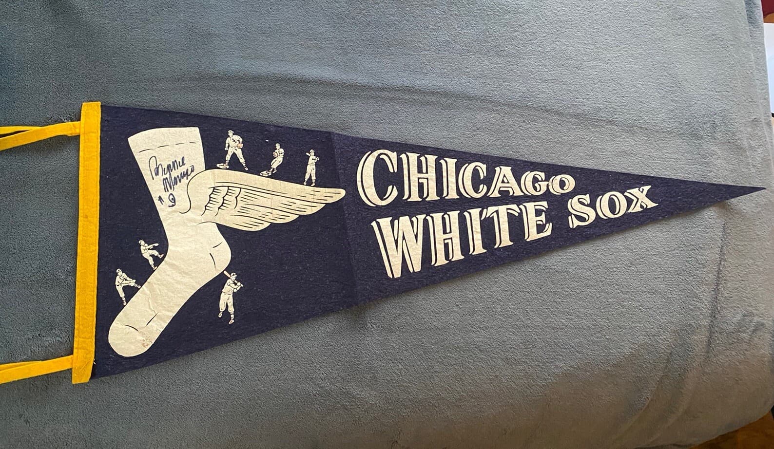 Minnie Minoso Signed Vintage Pennant Chicago White Sox HOF Hall of Fame 2022 #9