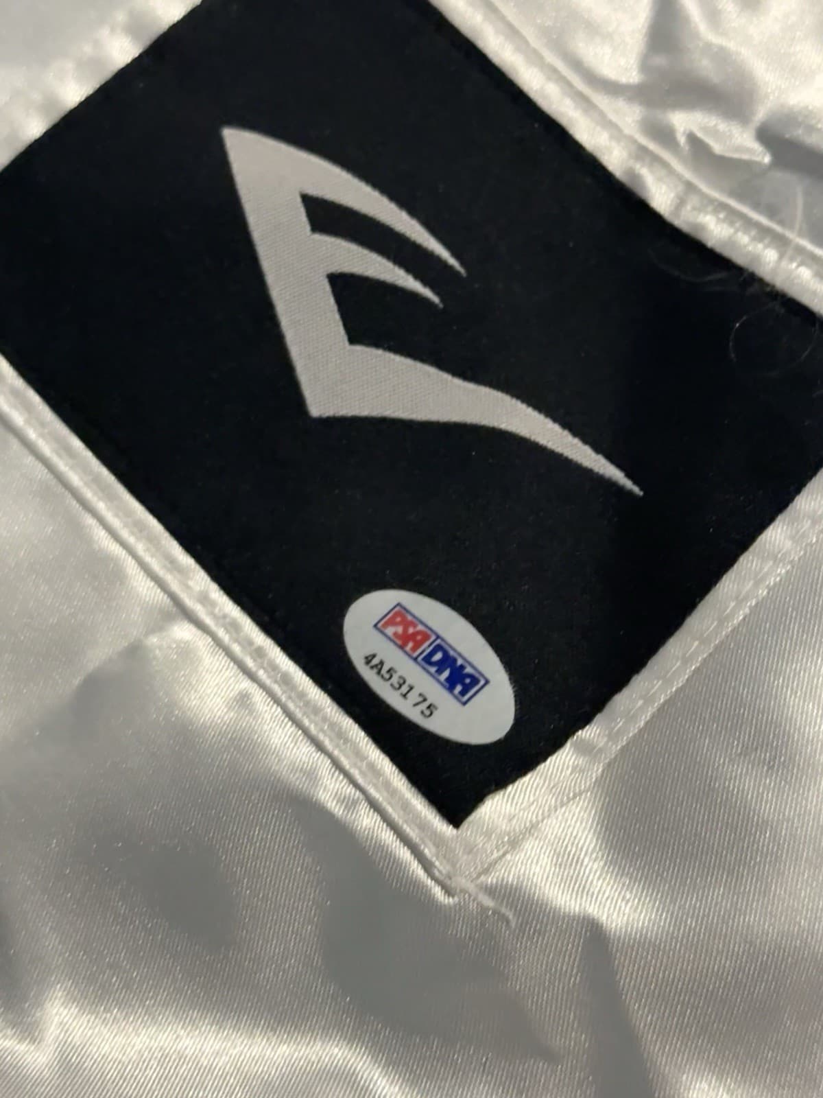 Muhammad Ali Signed Everlast Boxing Robe HUGE! PSA/DNA COA - image 4