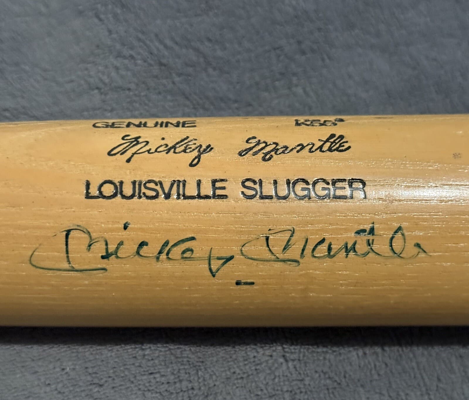 Mickey Mantle Signed Bat Full Sized New York Yankees HOF H&B Game Model Bat
