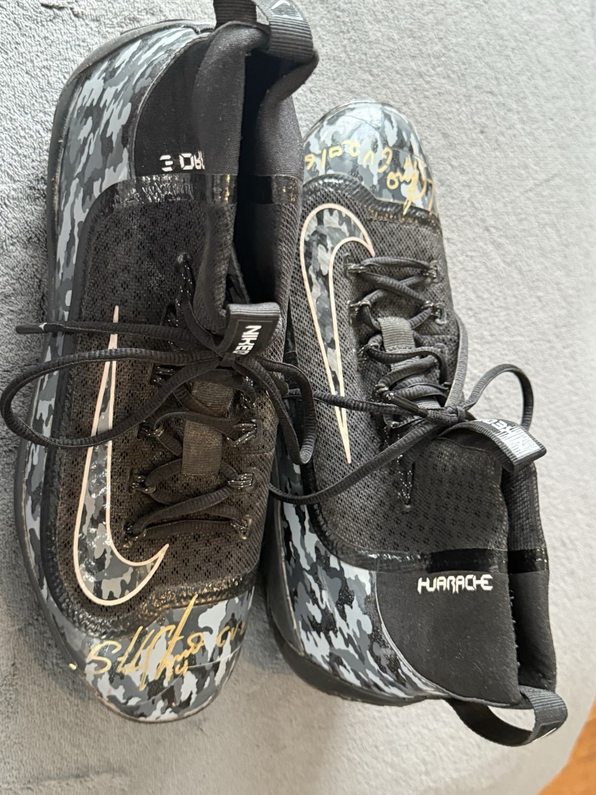 Starlin Castro Game Used Cleats Signed 2016 New York Yankees - image 5