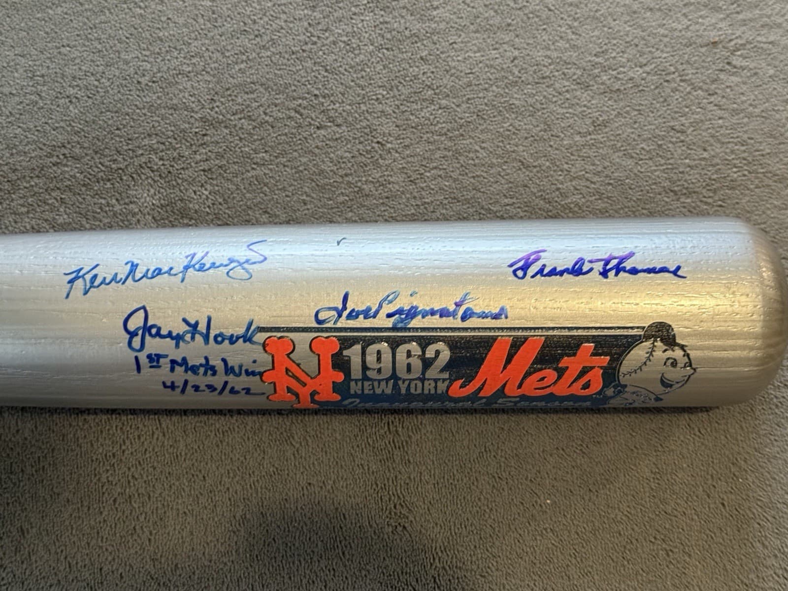 1962 Mets Inaugural Season Signed Bat Full Sized Cooperstown Bats 20 Autos - image 3
