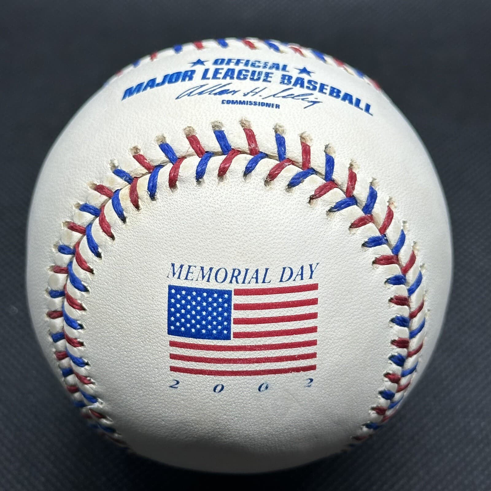 2002 Memorial Day Flag Rawlings Official Logo Baseball Commemorative