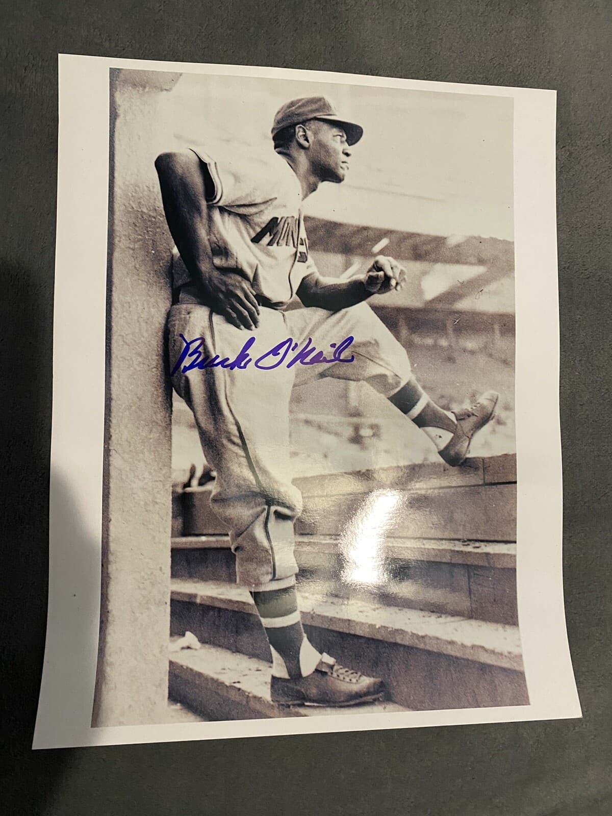 Buck O'Neil Signed 11x14 Photo Photograph Negro League Hall of Fame HOF Monarchs