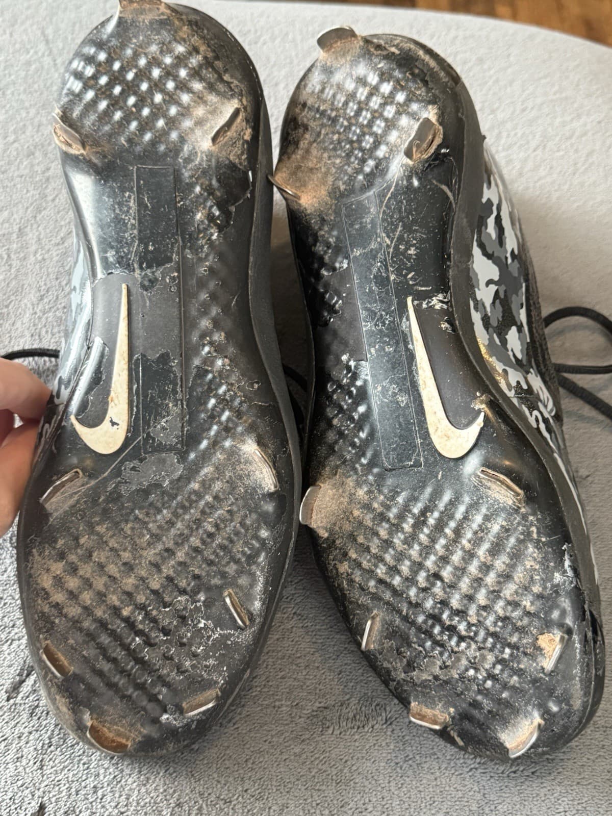 Starlin Castro Game Used Cleats Signed 2016 New York Yankees - image 4